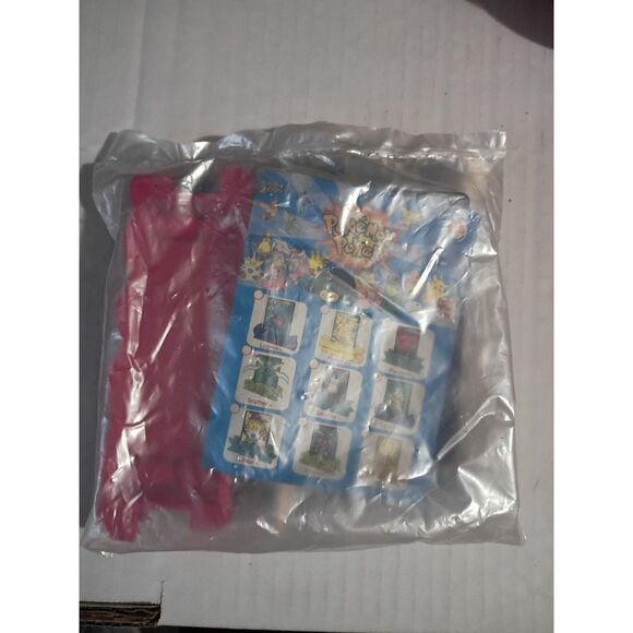 Charmander Burger King Pokemon 2000 Power Cards Kids Meal Toys NEW - Picture 2 of 2